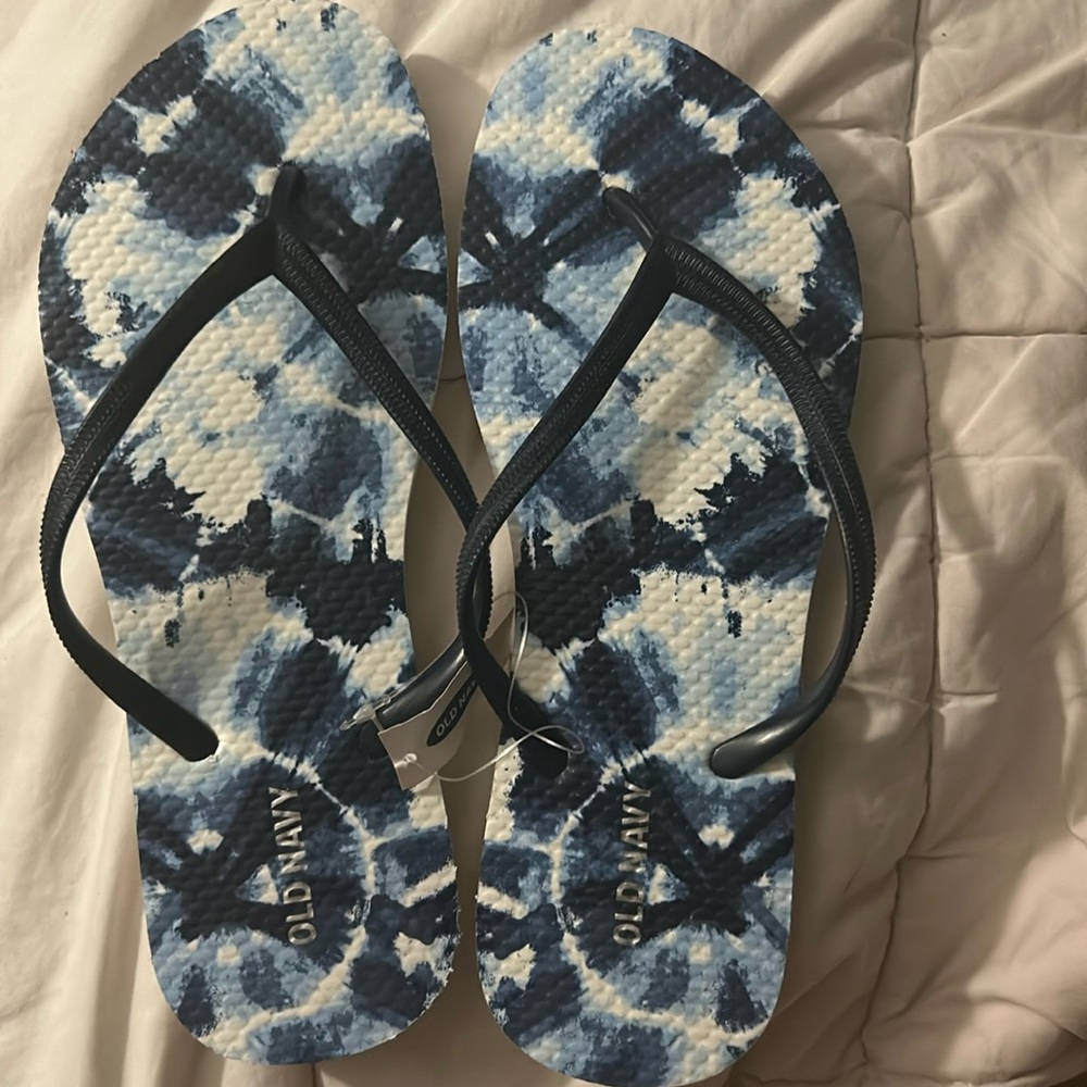 Old Navy Flip flops
